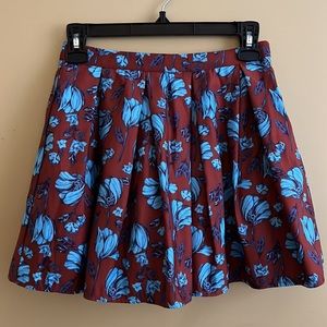 FOREVER 21 (25) Flower Pleated Mini Skirt - Size 25